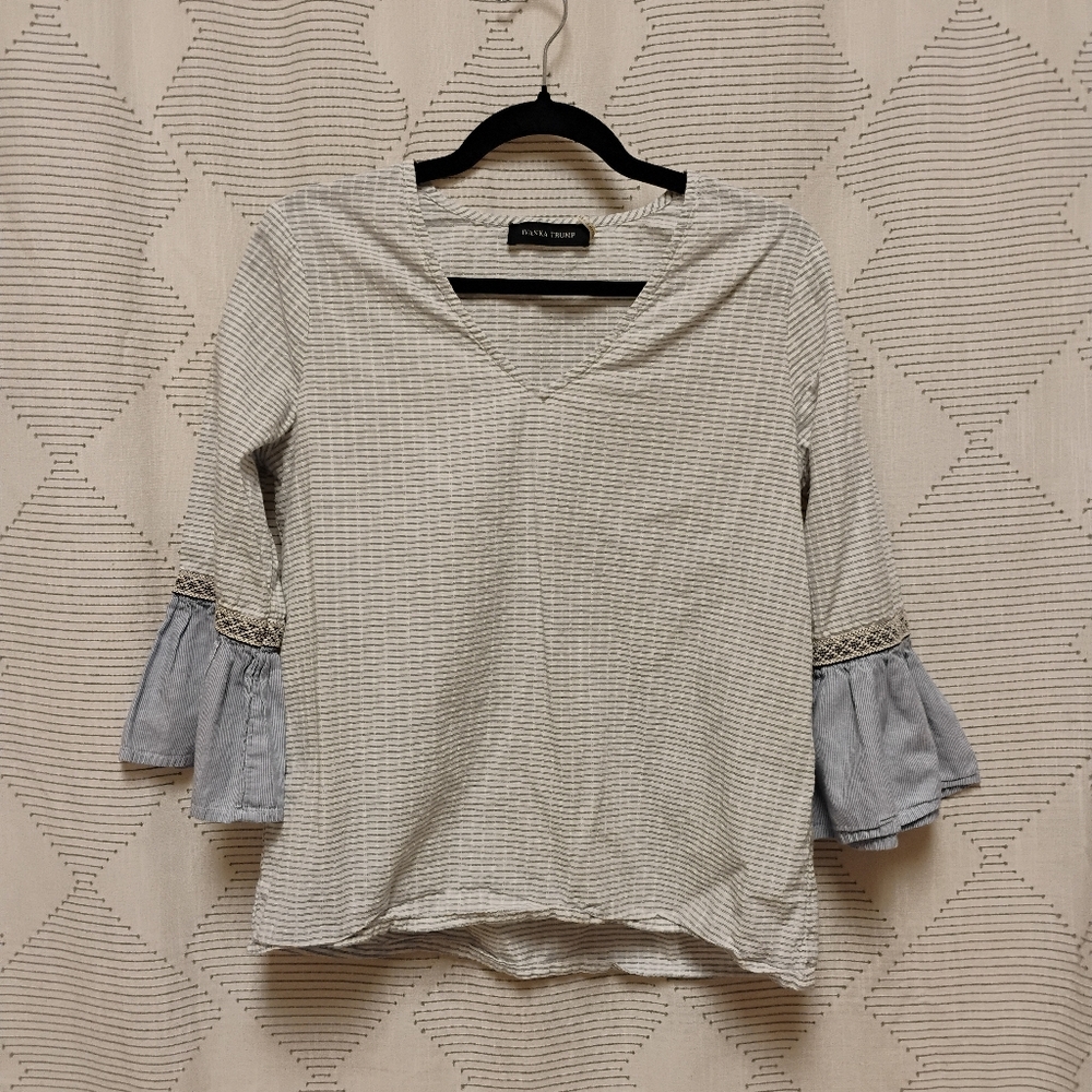 Ivanka Trump Blue White V-Neck Blouse Trumpet Sleeve 100% Cotton Women's Medium